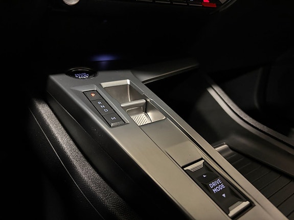 Peugeot 308 SW 10 of 13