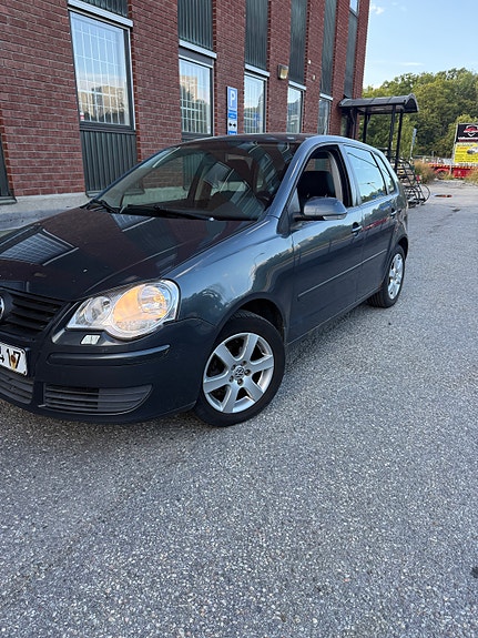 Volkswagen Polo 5 of 8
