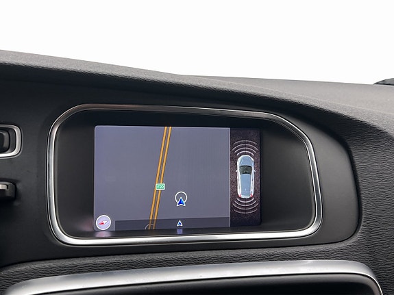 Volvo V40 22 of 30