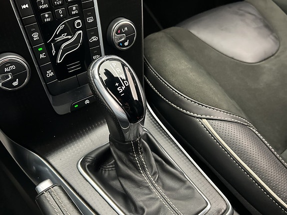 Volvo V40 24 of 30