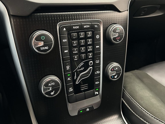 Volvo V40 23 of 30