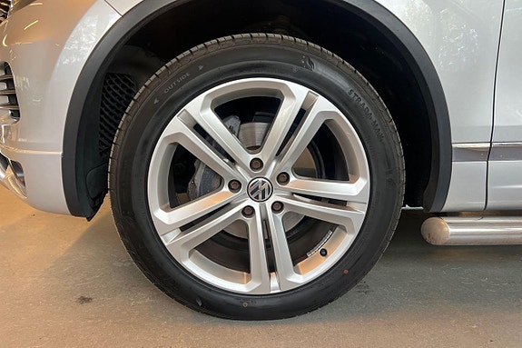 Volkswagen Touareg 23 of 26