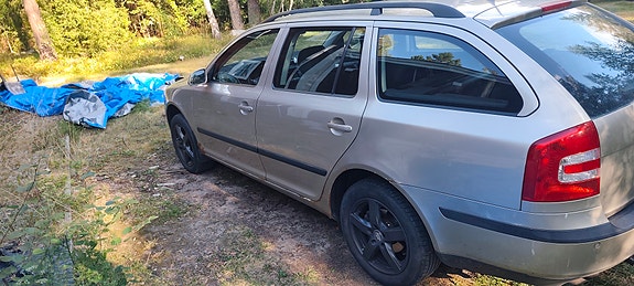 Skoda Octavia 3 of 9