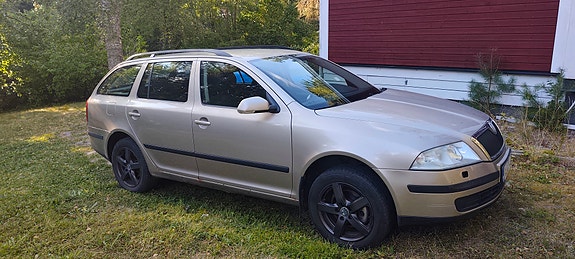 Skoda Octavia 4 of 9