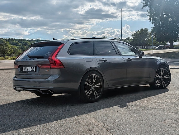 Volvo V90 3 of 21