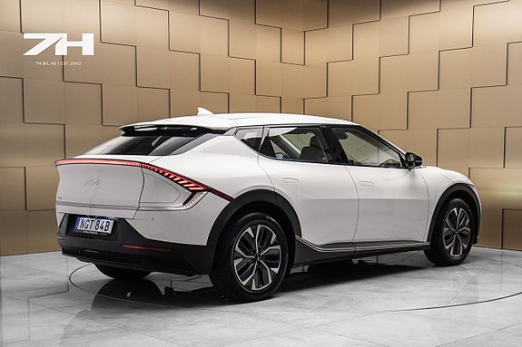 Kia EV6 5 of 23