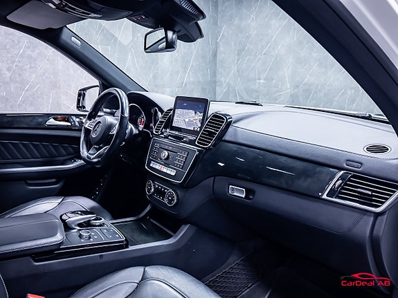 Mercedes-Benz GLS350 d 14 of 30