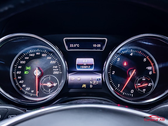 Mercedes-Benz GLS350 d 23 of 30