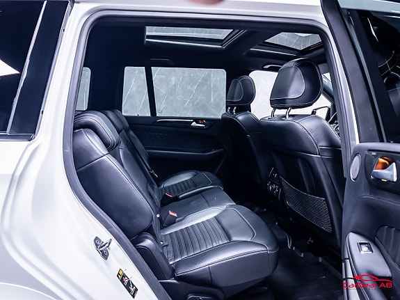 Mercedes-Benz GLS350 d 16 of 30