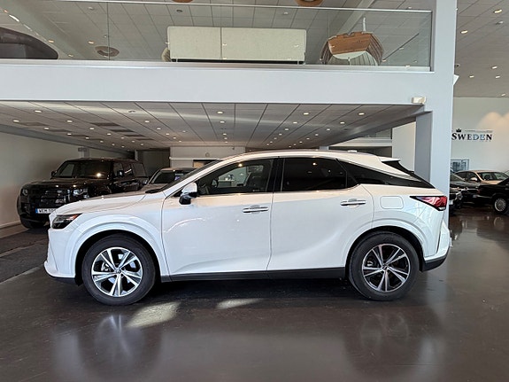 Lexus RX350h 2 of 11