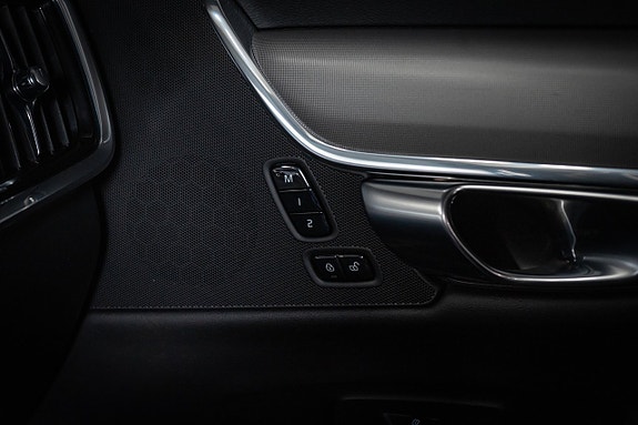 Volvo V90 Cross Country 17 of 27