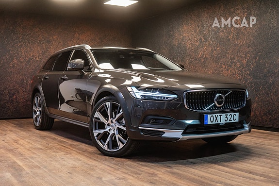 Volvo V90 Cross Country