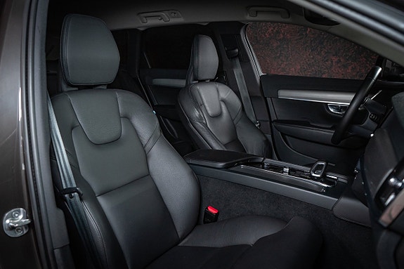 Volvo V90 Cross Country 23 of 27