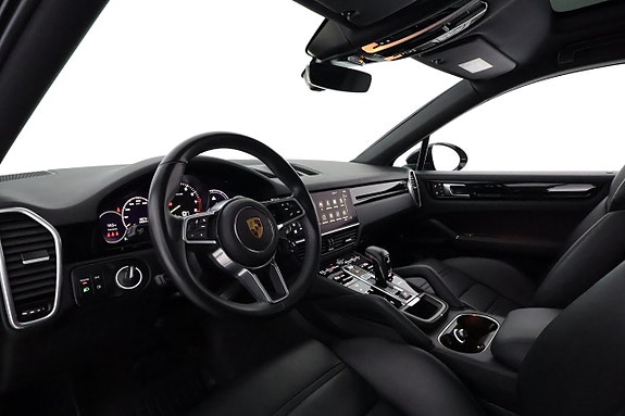 Porsche Cayenne 11 of 27