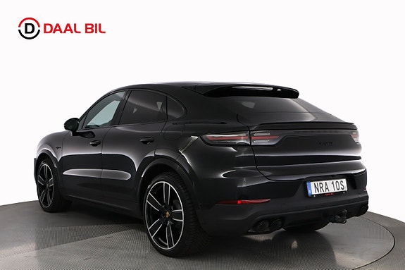 Porsche Cayenne 8 of 27