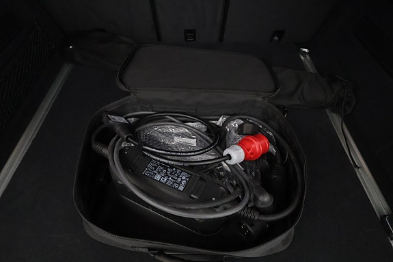 Porsche Cayenne 26 of 27
