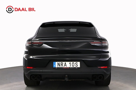 Porsche Cayenne 7 of 27