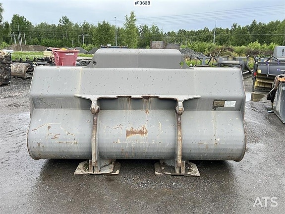 Volvo lastarskopa med Stora BM (46,000:- ex moms) 7 of 20