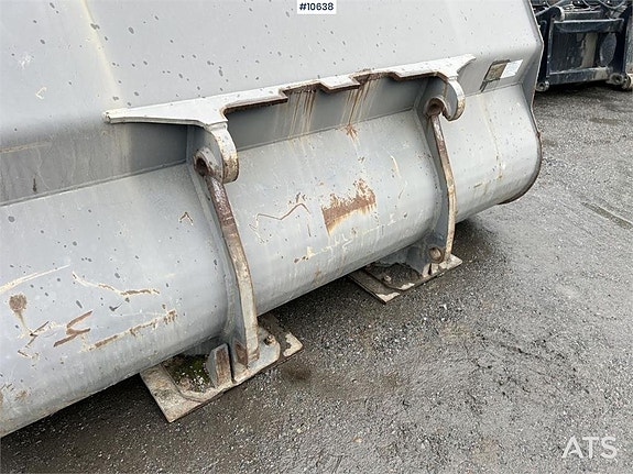 Volvo lastarskopa med Stora BM (46,000:- ex moms) 16 of 20