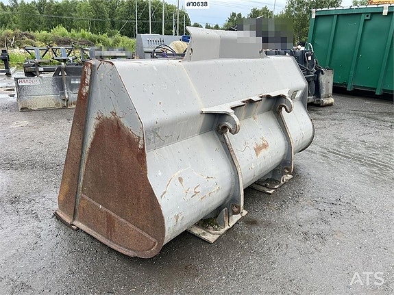 Volvo lastarskopa med Stora BM (46,000:- ex moms) 8 of 20