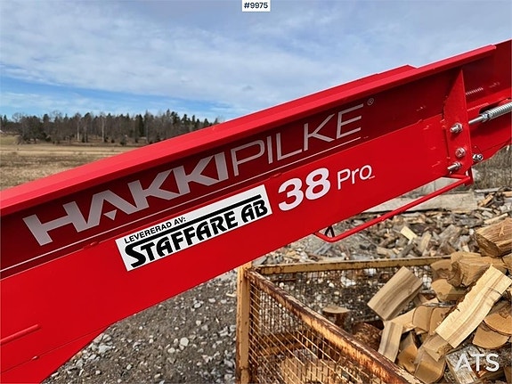 Hakki Pilke 38 Pro PTO Vedmaskin med bord (245,000:- ex moms 15 of 24