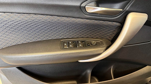 BMW 118d 13 of 17