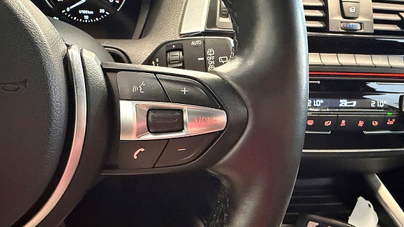 BMW 118d 15 of 17