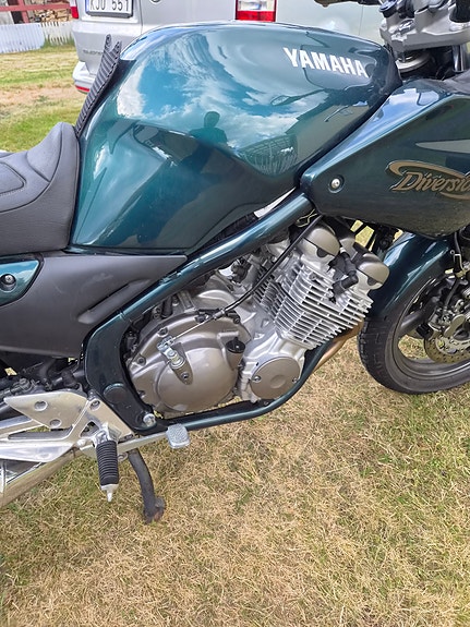 Yamaha Diversion 4 of 8