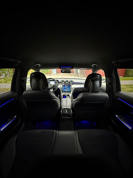Mercedes-Benz C220 8 of 11