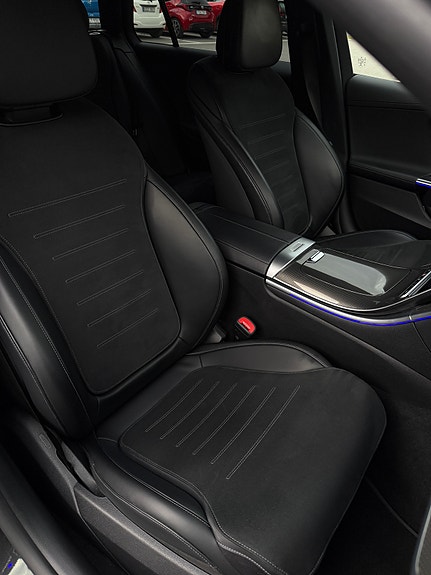 Mercedes-Benz C220 7 of 11
