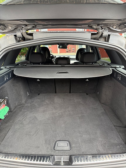 Mercedes-Benz C220 9 of 11
