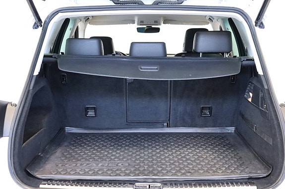 Volkswagen Touareg 14 of 14