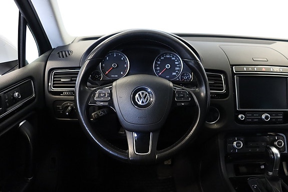 Volkswagen Touareg 7 of 14