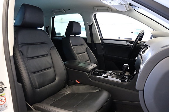 Volkswagen Touareg 12 of 14