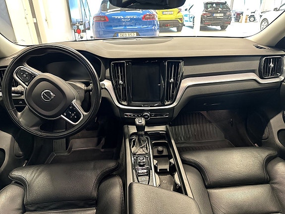 Volvo V60 Cross Country 12 of 18