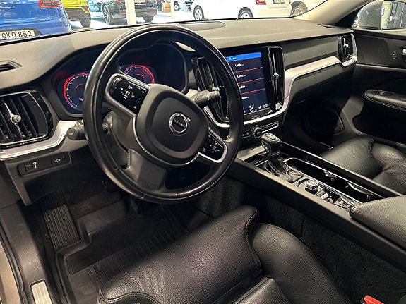 Volvo V60 Cross Country 13 of 18