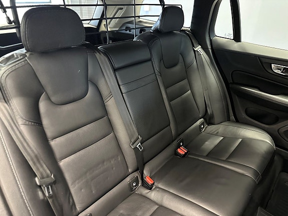 Volvo V60 Cross Country 18 of 18