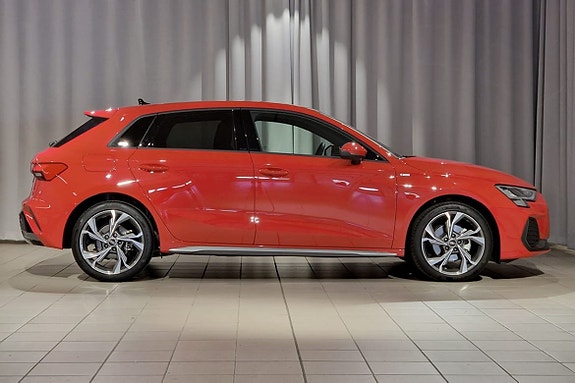 Audi A3 4 of 17