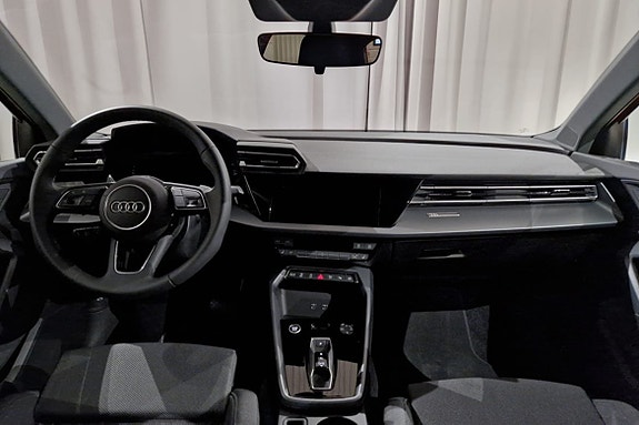 Audi A3 8 of 17