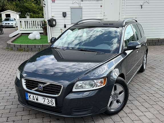 Volvo V50 4 of 30