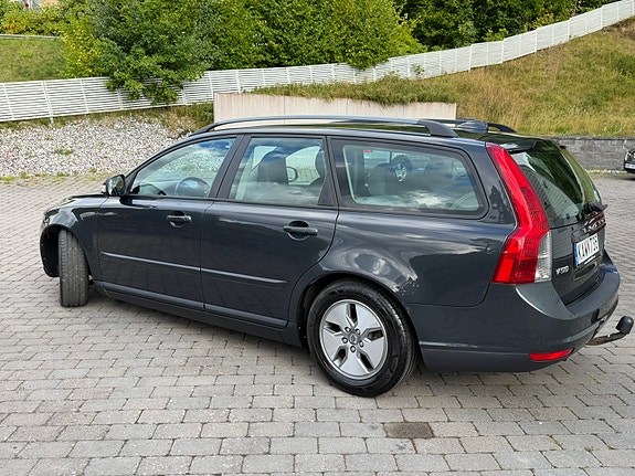 Volvo V50 12 of 30