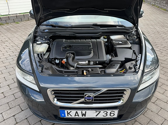 Volvo V50 26 of 30
