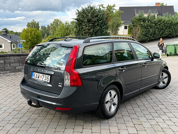 Volvo V50 10 of 30