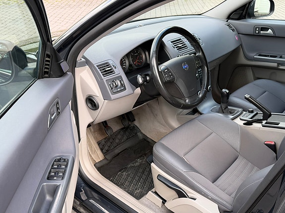 Volvo V50 20 of 30