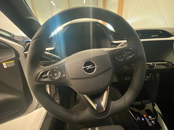 Opel Corsa 8 of 17