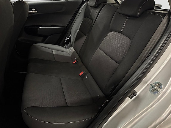 Kia Picanto 19 of 23