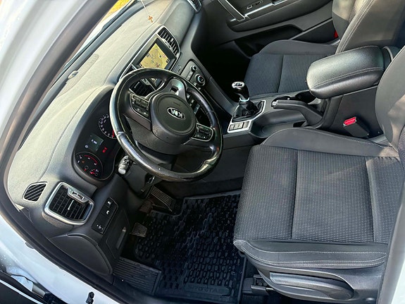 Kia Sportage 13 of 19