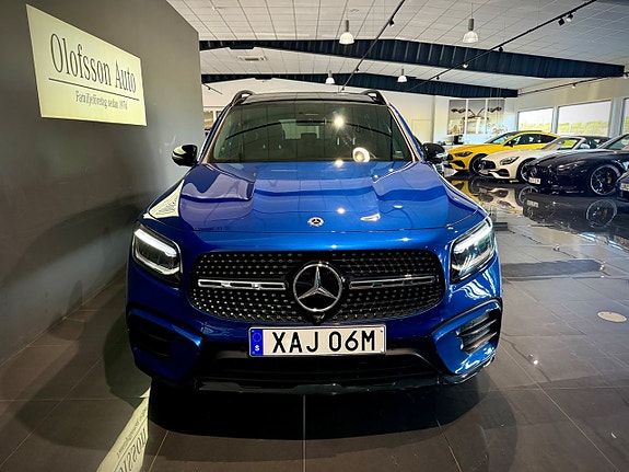 Mercedes-Benz GLB200 25 of 30