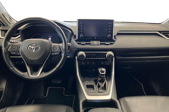 Toyota RAV4 10 of 22