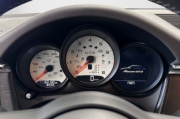 Porsche Macan GTS 19 of 26